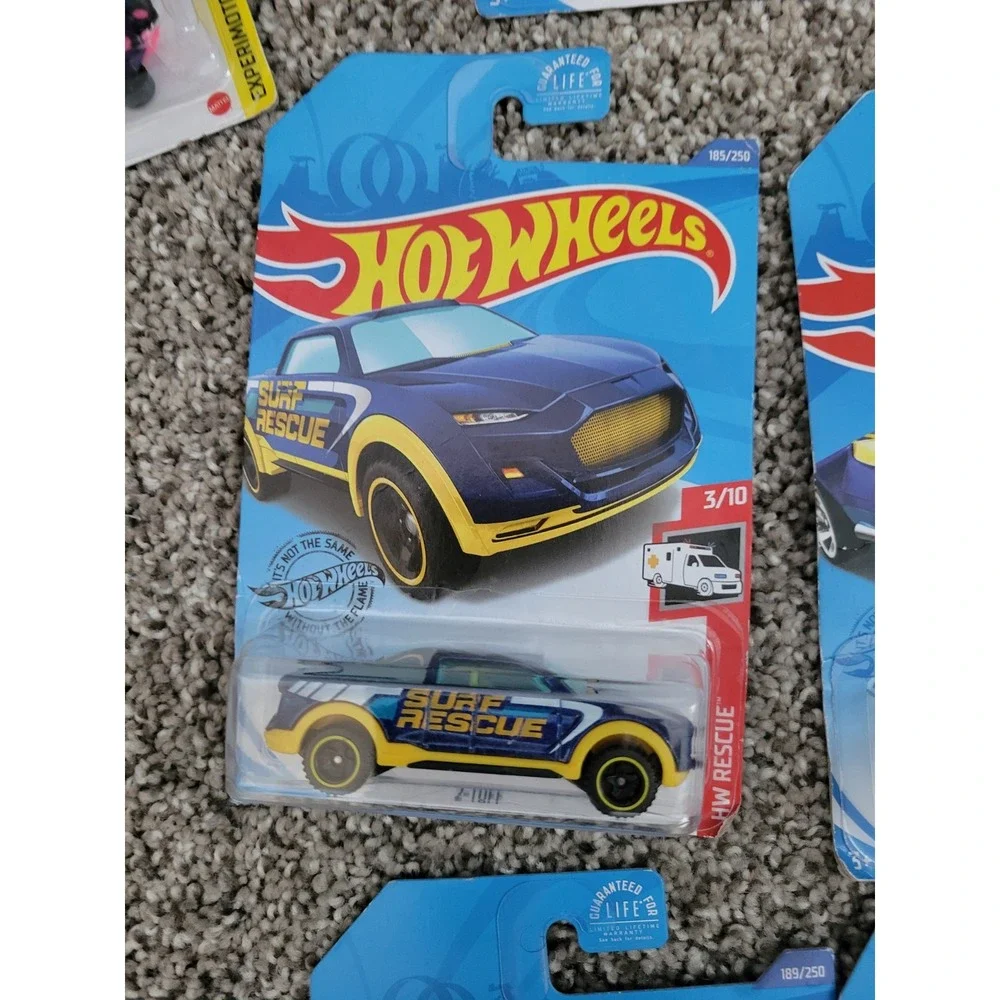 Set of 6 Hot Wheels Assorted Vehicles, Hot Wheels 6-Car Lot Mix